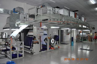 PET黑白膜涂布机 高效生产与技术创新，助力薄膜行业升级